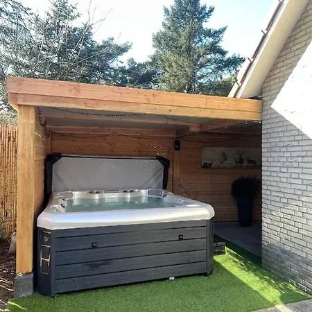 Luxe Veluws Met Jacuzzi En Sauna *