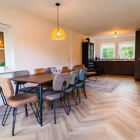 Nyaraló Luxe Veluws Met Jacuzzi *