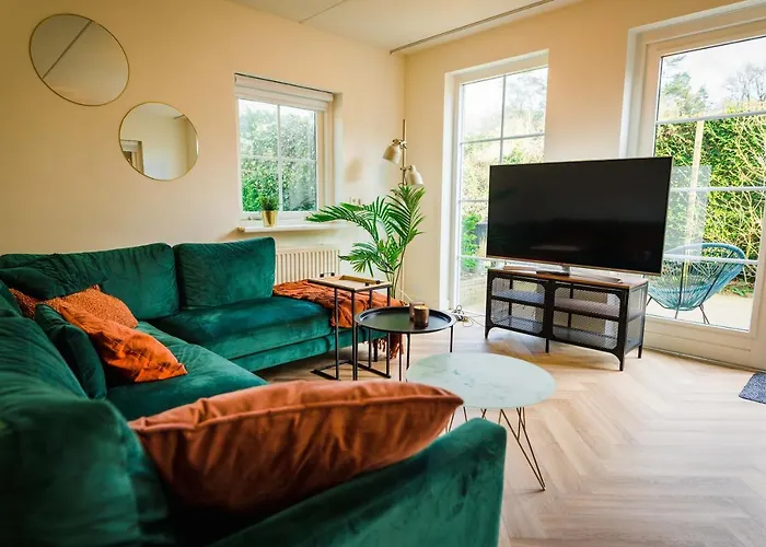 Luxe Veluws Met Jacuzzi Ferienhaus *