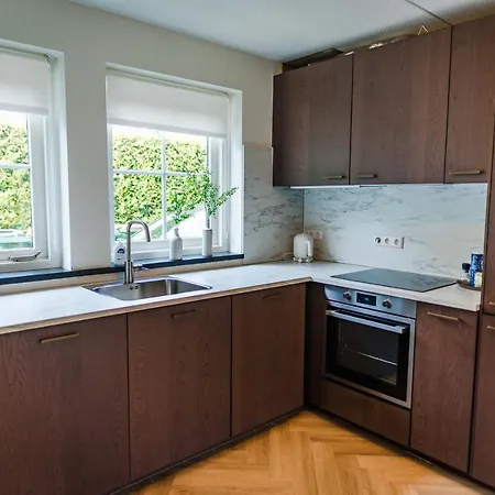 Dom wakacyjny Luxe Veluws Met Jacuzzi